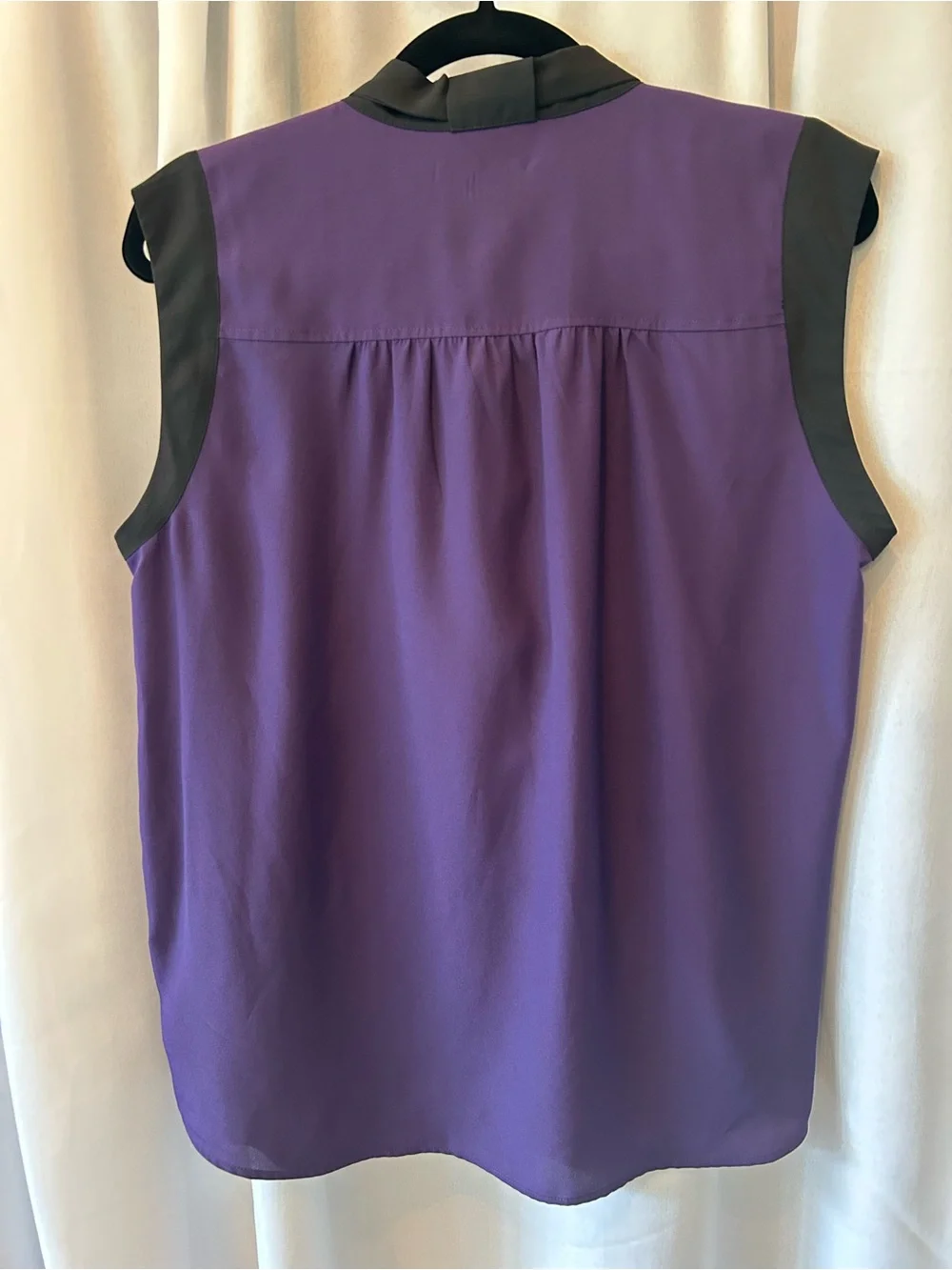 Michael Kors Purple Sleeveless Tie-Neck Blouse with Black Trim